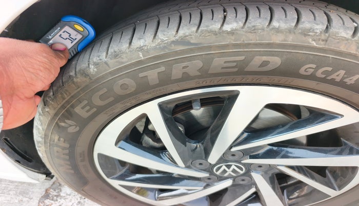 2024 Volkswagen VIRTUS Topline 1.0 TSI MT (Electric Seats), Petrol, Manual, 5,924 km, tyre