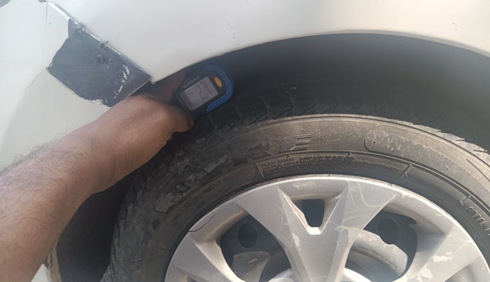 2015 Hyundai Grand i10 SPORTZ 1.1 CRDI, Diesel, Manual, 70,001 km, tyre