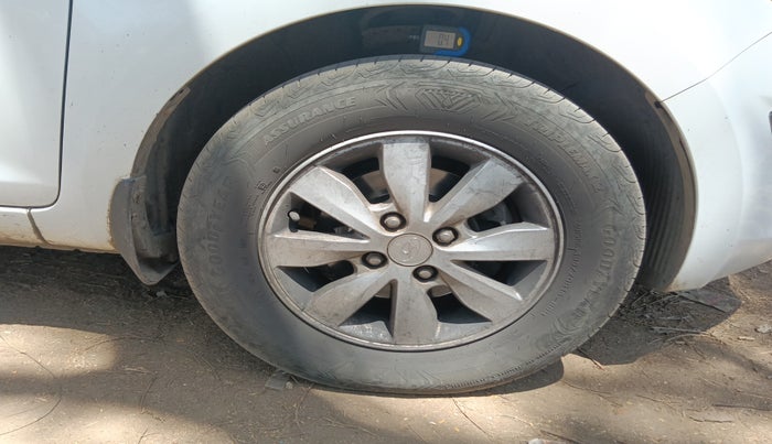 2013 Hyundai i20 SPORTZ 1.2, Petrol, Manual, 96,484 km, tyre