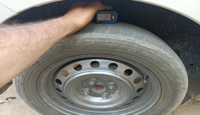 2018 Toyota YARIS G CVT, Petrol, Automatic, 77,835 km, tyre