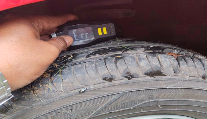 2015 Maruti Swift LXI, Petrol, Manual, 39,916 km, tyre