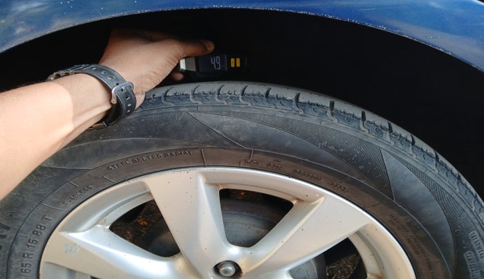 2011 Nissan Sunny XV PETROL, Petrol, Manual, 70,614 km, tyre