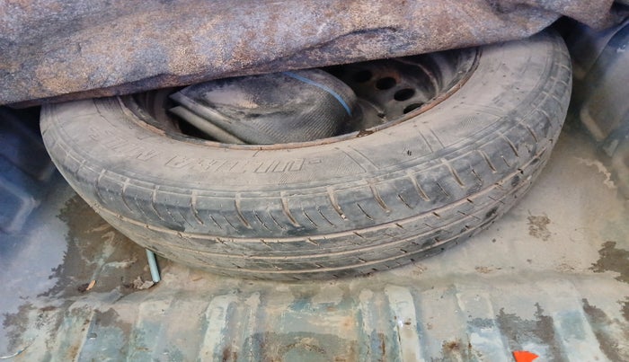 2011 Nissan Sunny XV PETROL, Petrol, Manual, 70,614 km, tyre