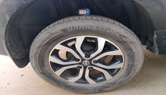 2014 Nissan Terrano XL (D), Diesel, Manual, 93,382 km, tyre