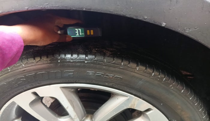 2016 Hyundai i20 Active 1.2 S, Petrol, Manual, 1,24,000 km, tyre