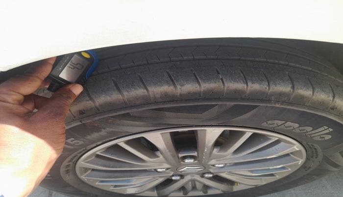 2019 Maruti Ertiga ZDI+ 1.5, Diesel, Manual, 1,84,500 km, tyre