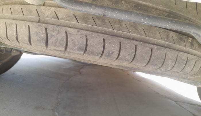 2019 Maruti Ertiga ZDI+ 1.5, Diesel, Manual, 1,84,500 km, tyre