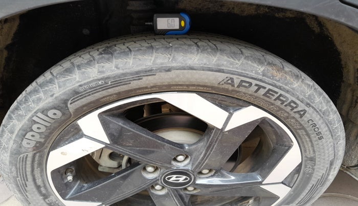 2021 Hyundai ALCAZAR PLATINUM (O) 6STR 2.0 AT, Petrol, Automatic, 57,466 km, tyre
