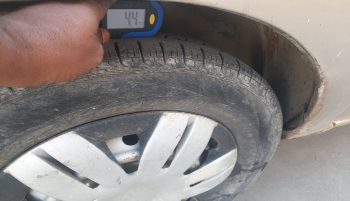 2010 Maruti Alto LXI, Petrol, Manual, 1,32,020 km, tyre