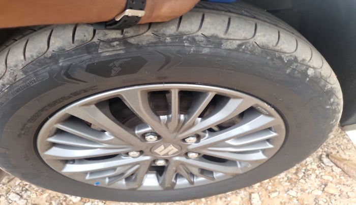 2019 Maruti Ertiga ZXI+ SHVS, Petrol, Manual, 50,916 km, tyre