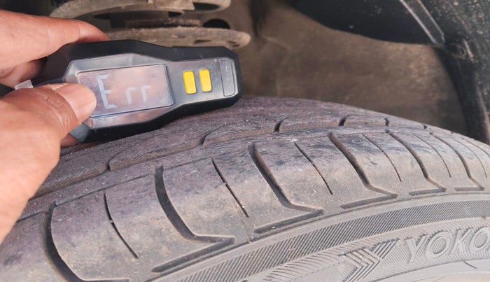 2021 Maruti Ertiga VXI SHVS, Petrol, Manual, 73,008 km, tyre