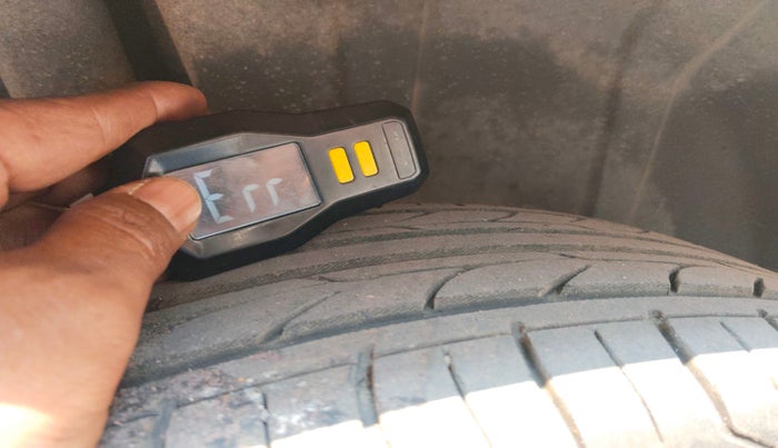 2021 Maruti Ertiga VXI SHVS, Petrol, Manual, 73,008 km, tyre