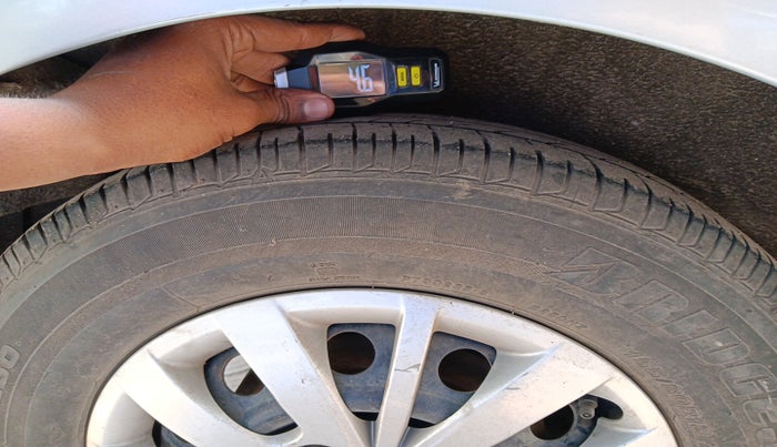 2013 Hyundai i10 MAGNA 1.2, Petrol, Manual, 64,537 km, tyre