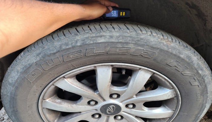 2021 Mahindra XUV500 W9, Diesel, Manual, 27,208 km, tyre