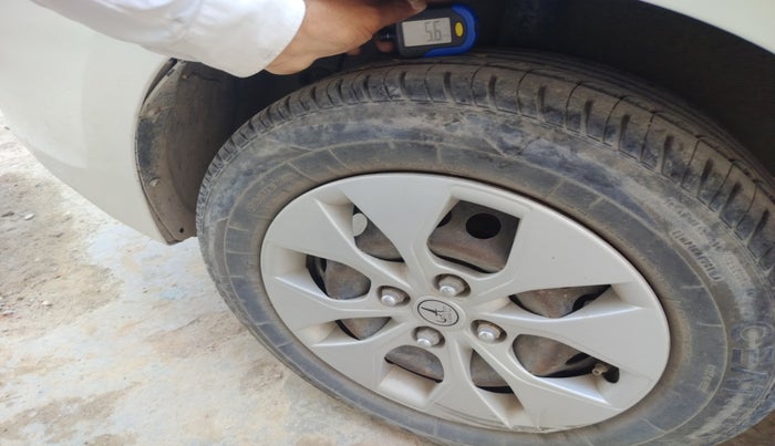 2014 Hyundai Xcent S 1.2, Petrol, Manual, 1,77,641 km, tyre