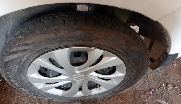 2017 Maruti Swift Dzire LXI, Petrol, Manual, 1,15,974 km, tyre