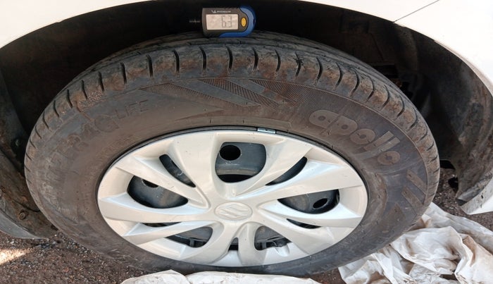 2017 Maruti Swift Dzire LXI, Petrol, Manual, 1,15,974 km, tyre