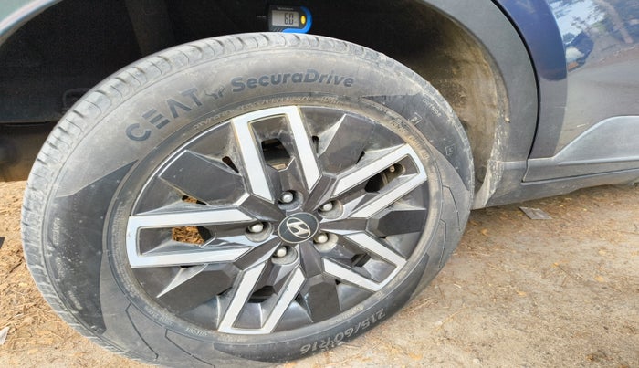 2022 Hyundai VENUE SX 1.0 TURBO IMT, Petrol, Manual, 17,973 km, tyre
