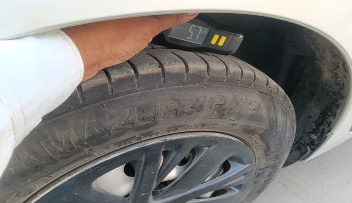 2018 Maruti Swift LXI, Petrol, Manual, 88,290 km, tyre