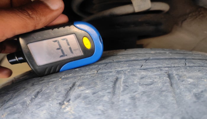 2010 Chevrolet Cruze LTZ, Diesel, Manual, 49,098 km, tyre