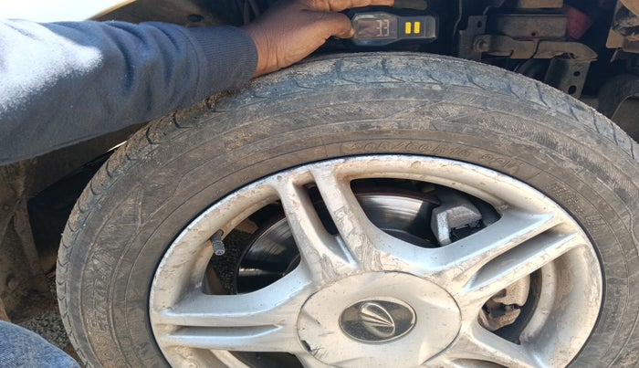 2019 Mahindra MARAZZO M6 8 STR, Diesel, Manual, 1,93,194 km, tyre