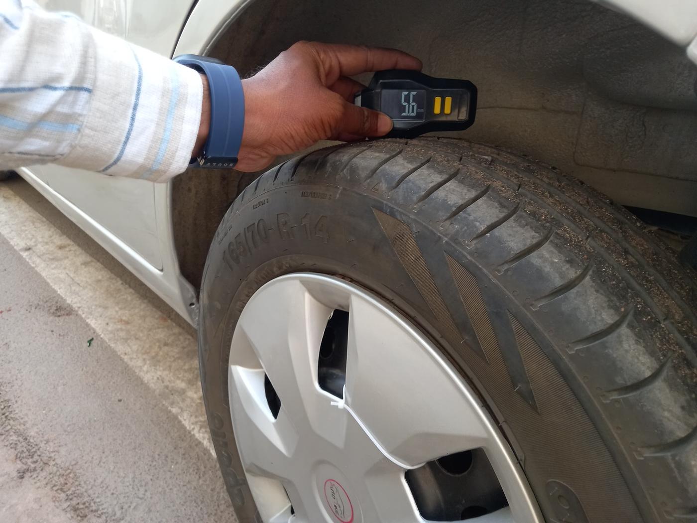 2013 Maruti Wagon R 1.0 VXI, Petrol, Manual, 76,124 km, tyre