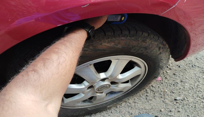 2012 Nissan Sunny XL DIESEL, Diesel, Manual, 1,38,954 km, tyre