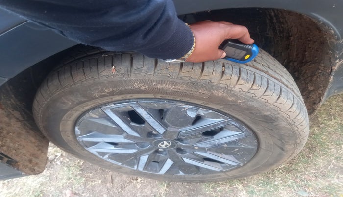 2021 Hyundai VENUE SX 1.5 CRDI, Diesel, Manual, 79,861 km, tyre