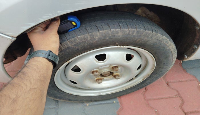 2010 Maruti Wagon R Duo DUO LXI LPG, Petrol, Manual, 13,115 km, tyre