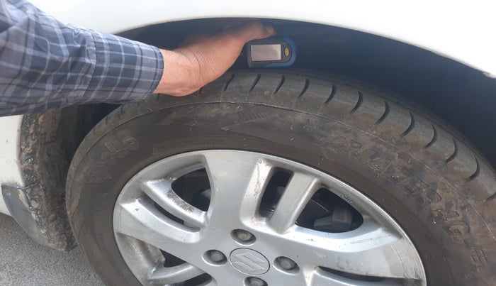 2012 Maruti Swift Dzire ZDI, Diesel, Manual, 1,74,000 km, tyre