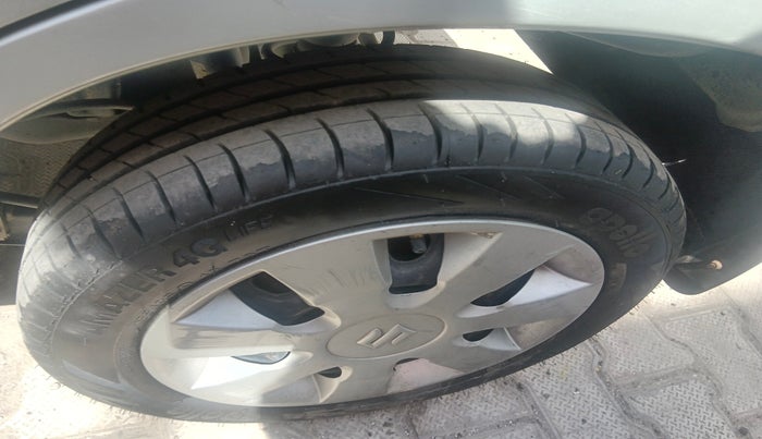 2013 Maruti Alto K10 VXI, Petrol, Manual, 1,32,745 km, tyre