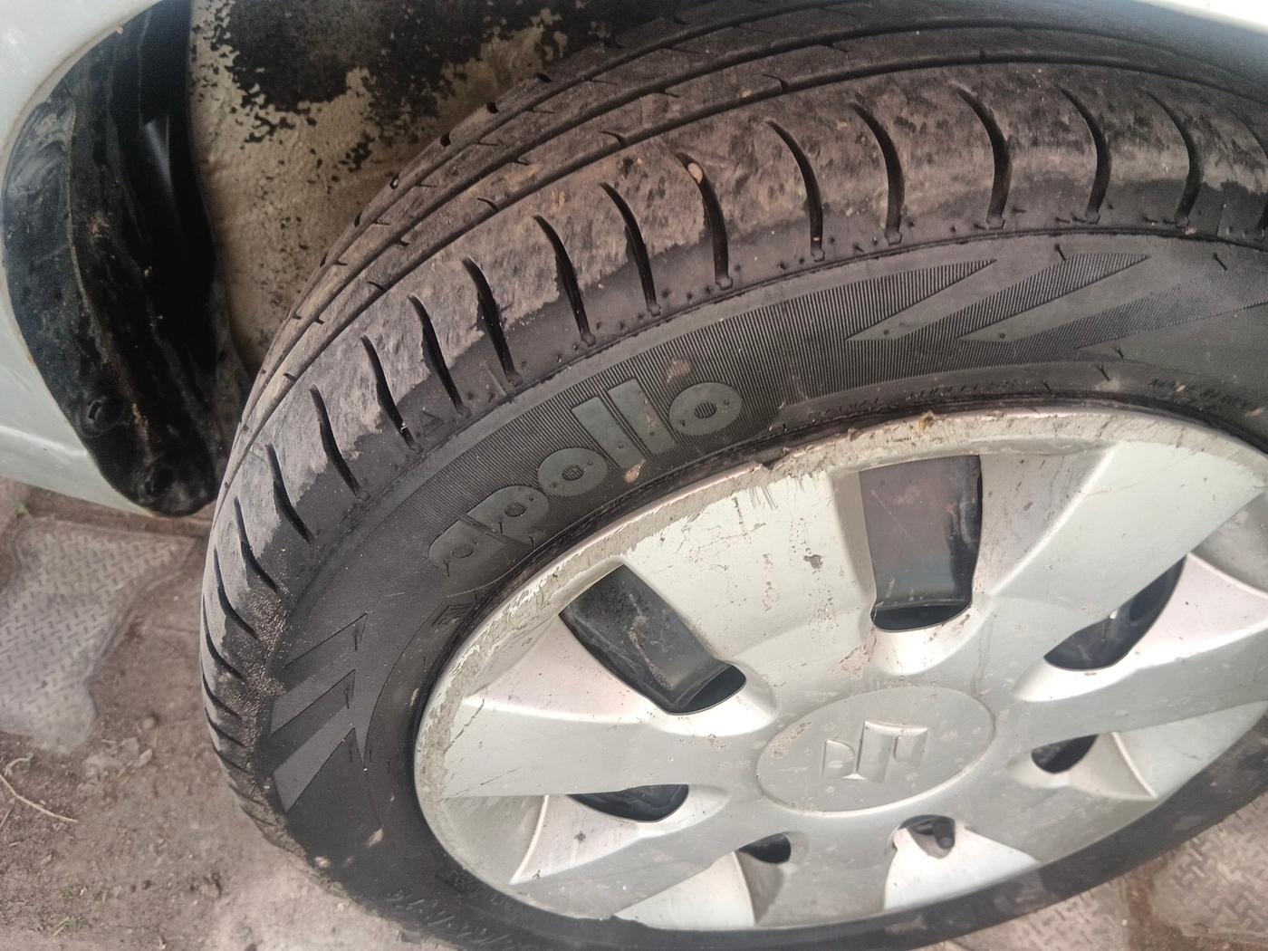 2013 Maruti Alto K10 VXI, Petrol, Manual, 1,32,745 km, tyre