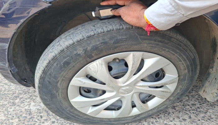 2019 Maruti Swift VXI, Petrol, Manual, 70,031 km, tyre