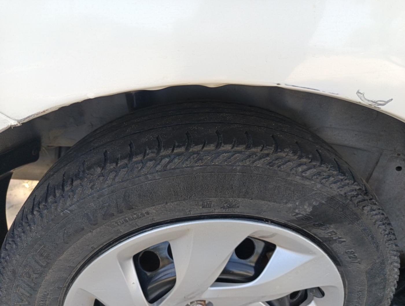 2014 Honda Amaze 1.5L I-DTEC SX, Diesel, Manual, 71,986 km, tyre