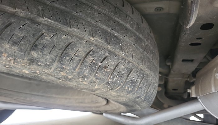 2018 Mahindra XUV500 W11(O), Diesel, Manual, 1,04,470 km, tyre