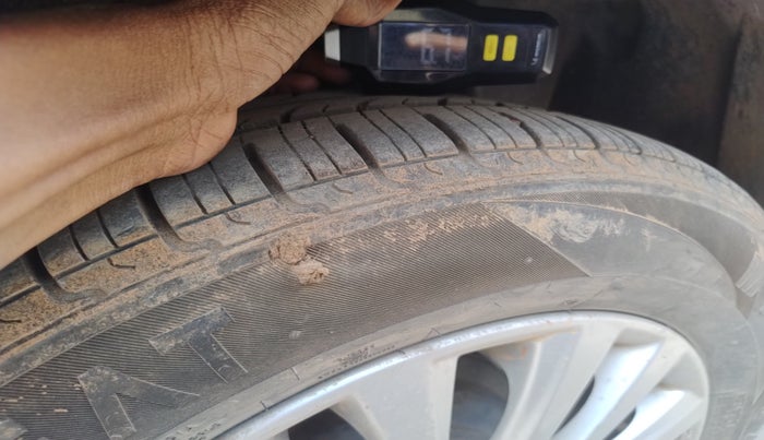 2014 Maruti Ciaz ZDI, Diesel, Manual, 90,462 km, tyre