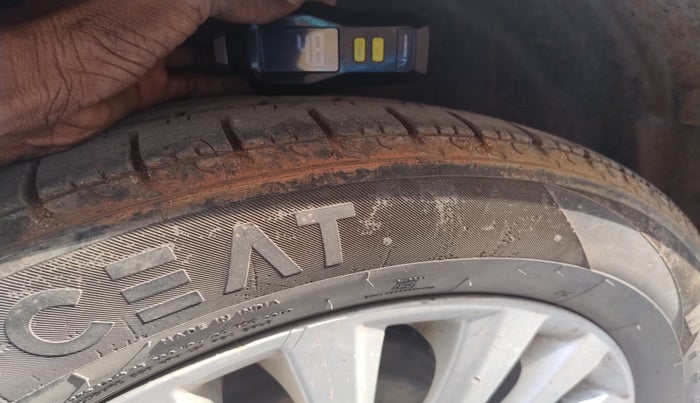 2014 Maruti Ciaz ZDI, Diesel, Manual, 90,462 km, tyre