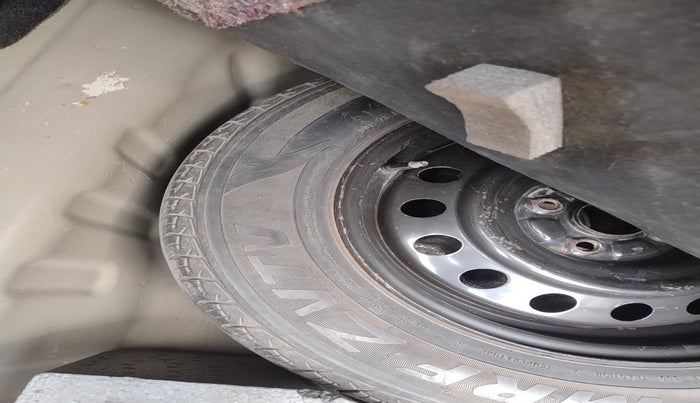 2014 Maruti Ciaz ZDI, Diesel, Manual, 90,462 km, tyre