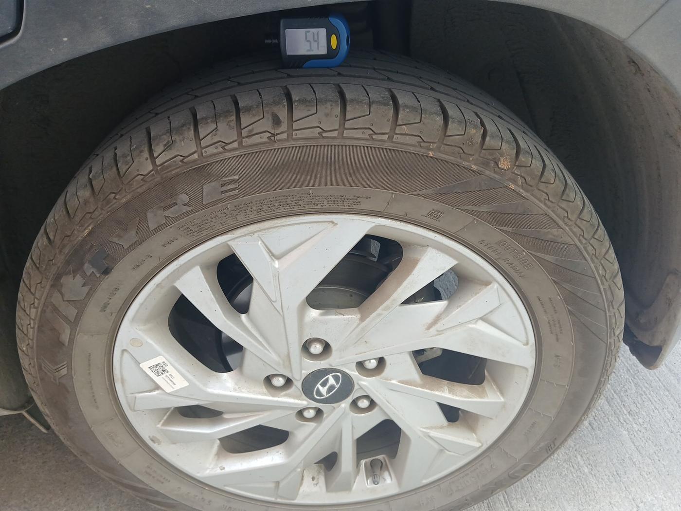2023 Hyundai Creta SX 1.5 PETROL, Petrol, Manual, 20,397 km, tyre