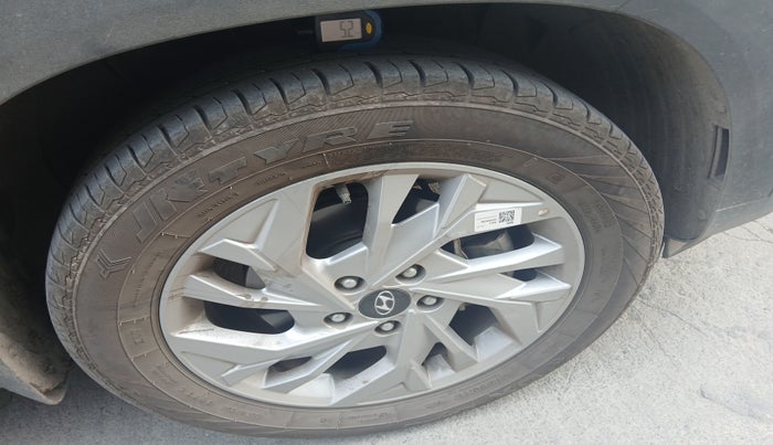 2023 Hyundai Creta SX 1.5 PETROL, Petrol, Manual, 20,397 km, tyre