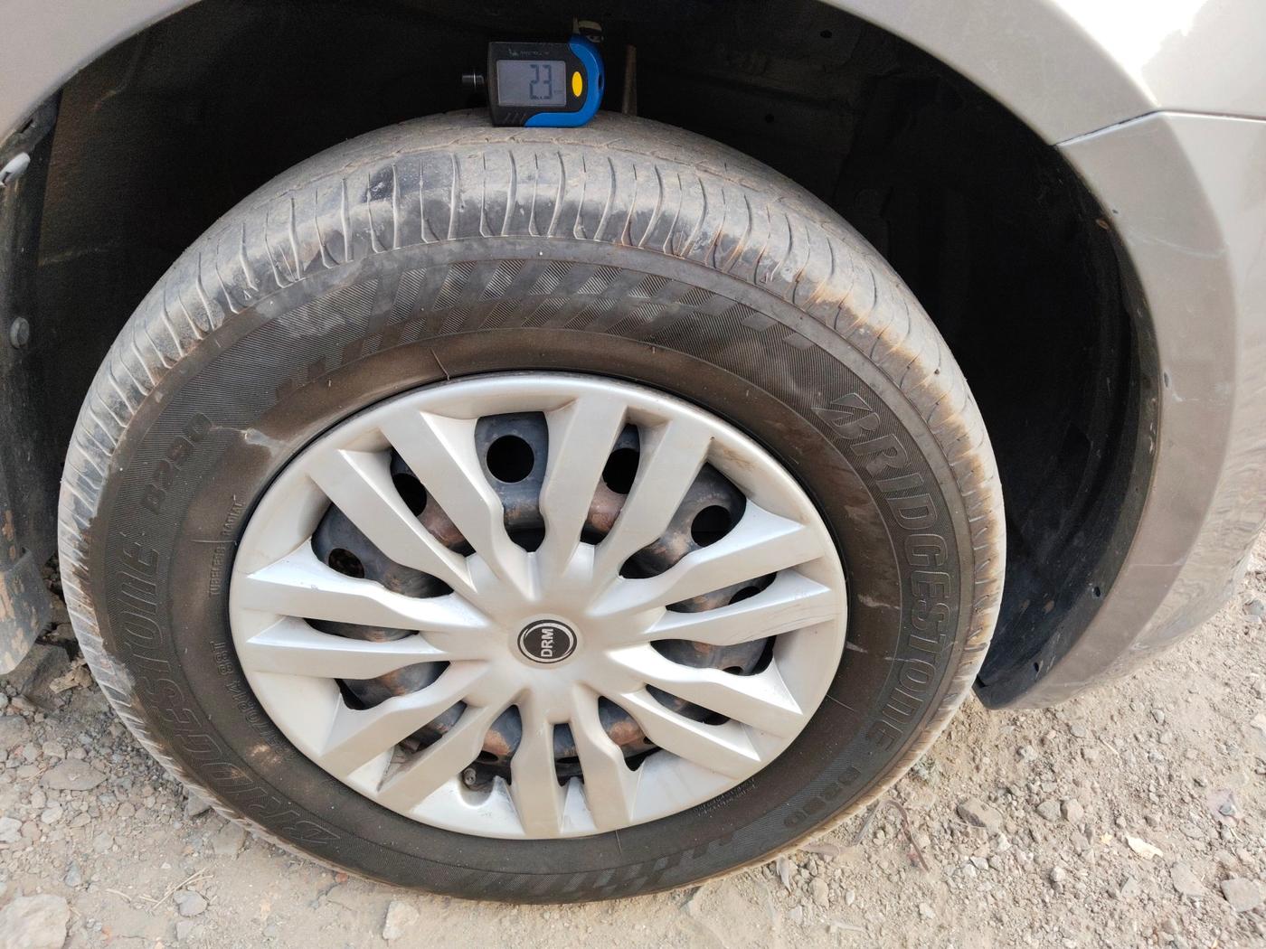 2014 Maruti Swift VDI, Diesel, Manual, 1,19,885 km, tyre