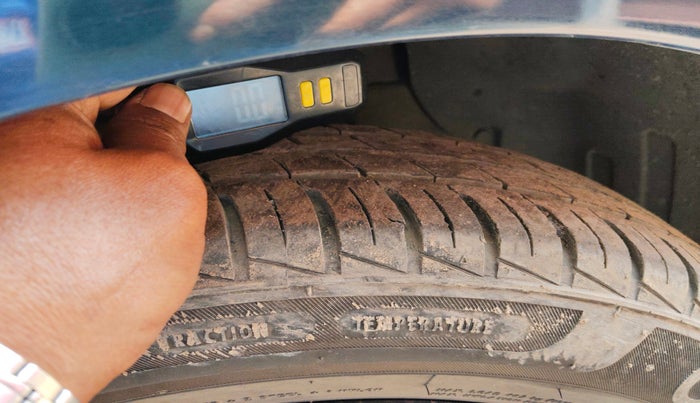 2019 Hyundai GRAND I10 NIOS SPORTZ AMT 1.2 KAPPA VTVT, Petrol, Automatic, 13,639 km, tyre