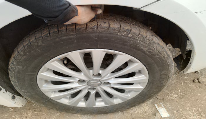 2014 Maruti Ciaz ZDI, Diesel, Manual, 1,06,647 km, tyre
