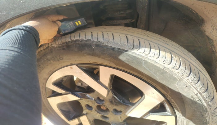 2022 Nissan MAGNITE XV MT, Petrol, Manual, 18,901 km, tyre