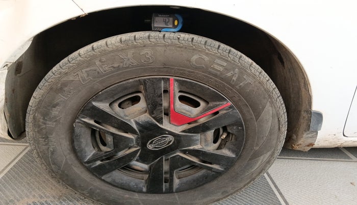 2017 Datsun Redi Go S, Petrol, Manual, 76,154 km, tyre