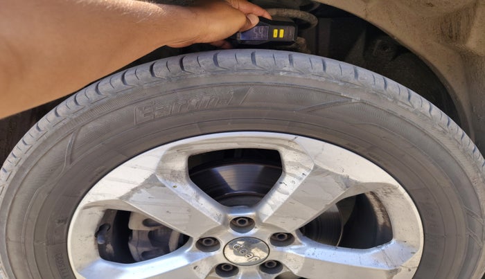 2020 Jeep Compass LONGITUDE PLUS 2.0 DIESEL, Diesel, Manual, 67,000 km, tyre