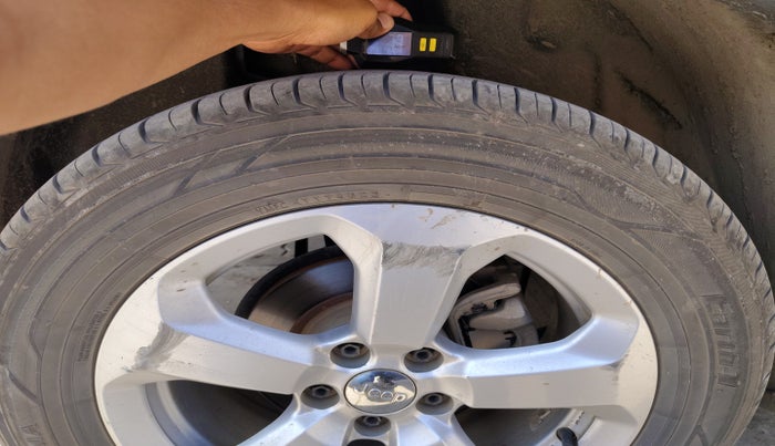 2020 Jeep Compass LONGITUDE PLUS 2.0 DIESEL, Diesel, Manual, 67,000 km, tyre