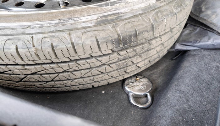 2020 Jeep Compass LONGITUDE PLUS 2.0 DIESEL, Diesel, Manual, 67,000 km, tyre