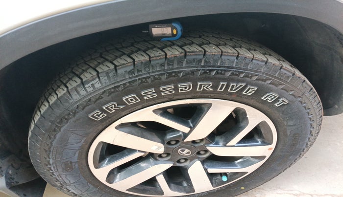 2021 Tata Harrier XZ PLUS 2.0L, Diesel, Manual, 82,000 km, tyre
