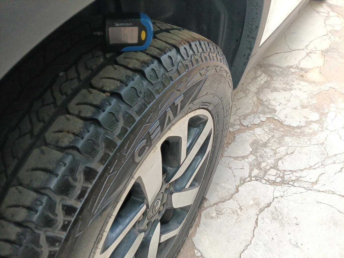 2021 Tata Harrier XZ PLUS 2.0L, Diesel, Manual, 82,000 km, tyre